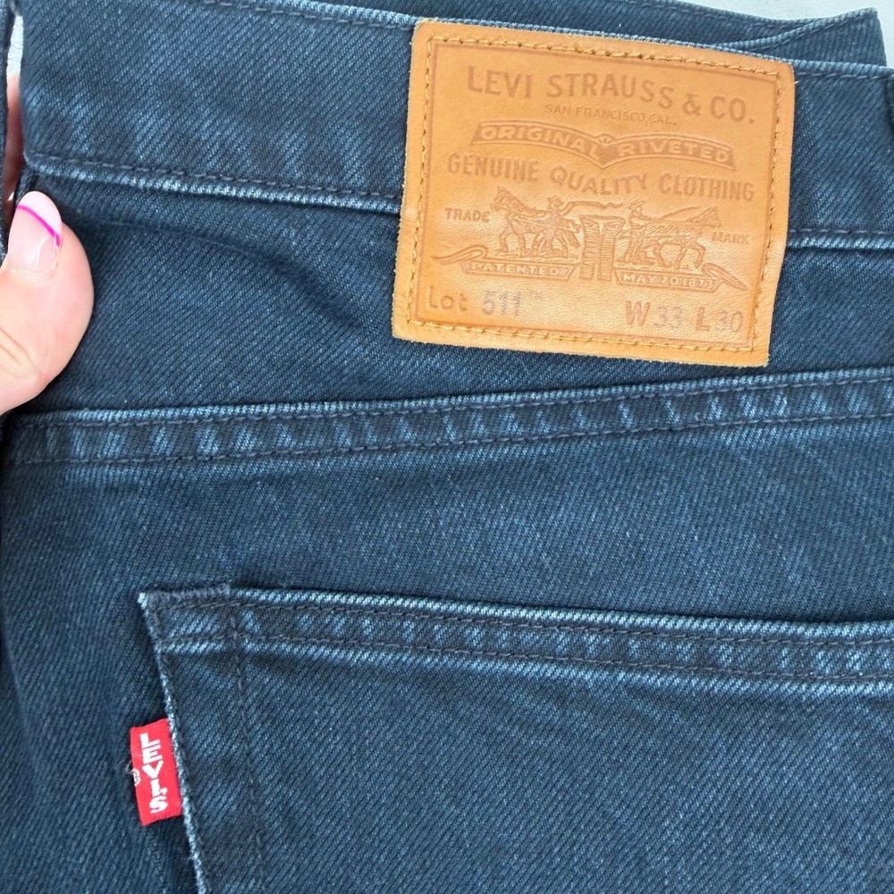 Levi's 511 Slim Fit Jeans Men 33x30 Dark Indigo Excellent Dark Wash Denim - Picture 2 of 13